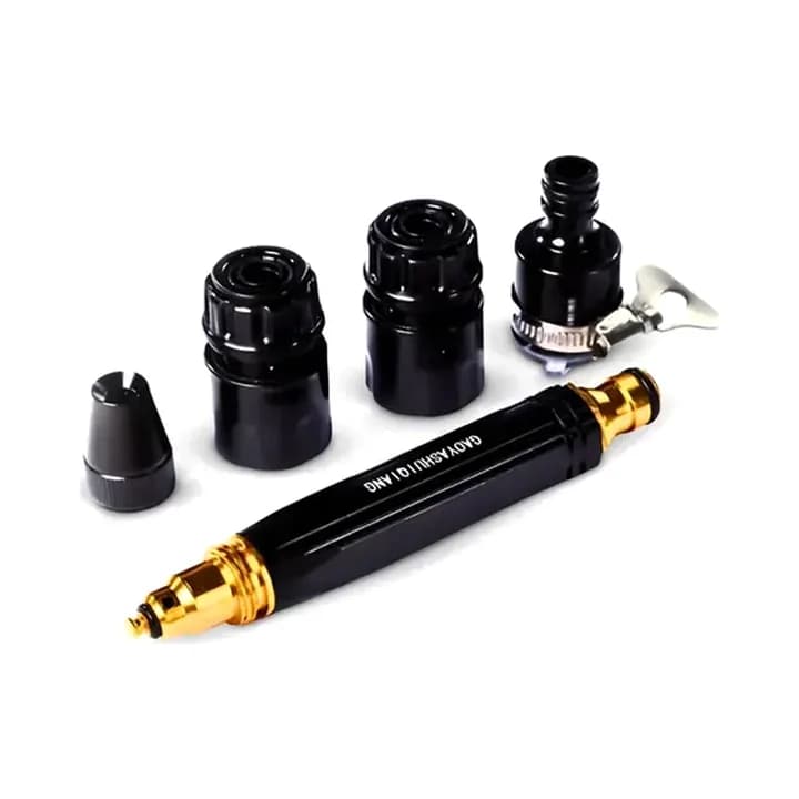 Bico de alta pressão preto e dourado com três adaptadores de mangueira